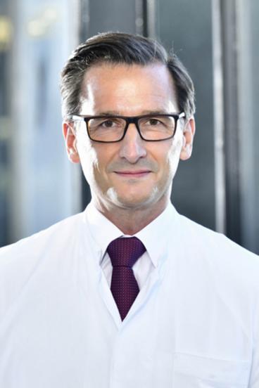Prof. Dr. med. Arndt Vogel - Senior Physician, Head of the Center for Personalized Medicine, Head of the Visceral Oncology Center